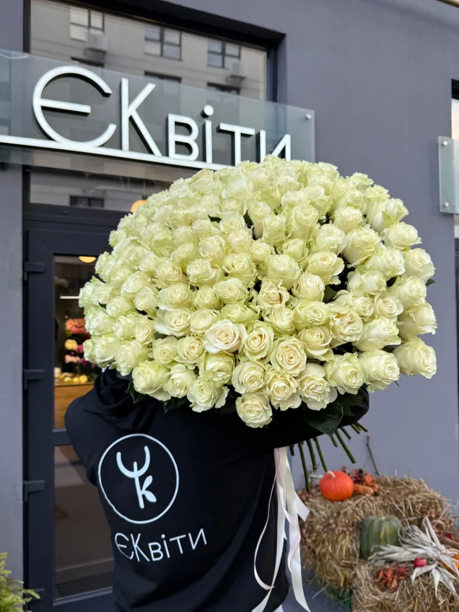 Моно букет з 101 троянди😍